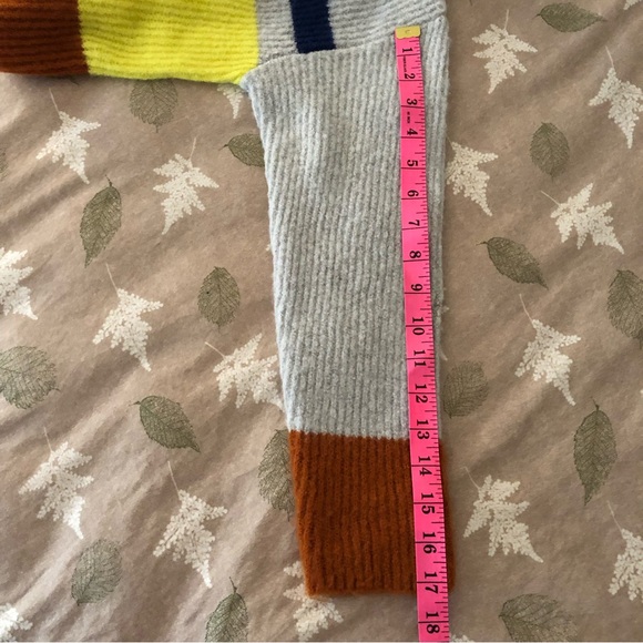 🤎 3/$25Garage Striped Color Block Cropped Knitted Sweater Size XS - Picture 12 of 12
